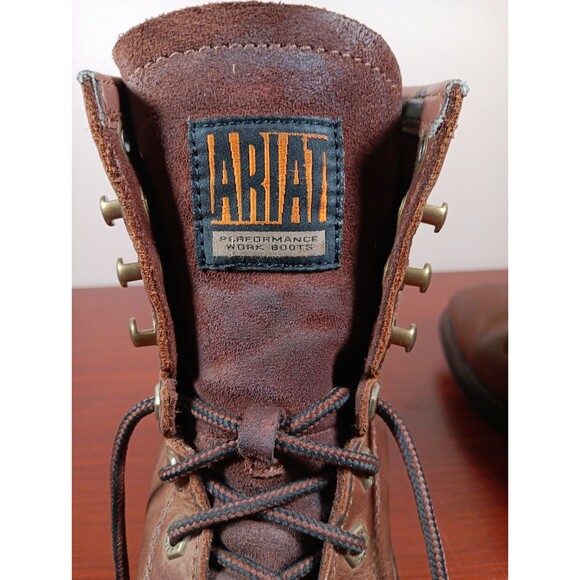 ARIAT Cascade 8\